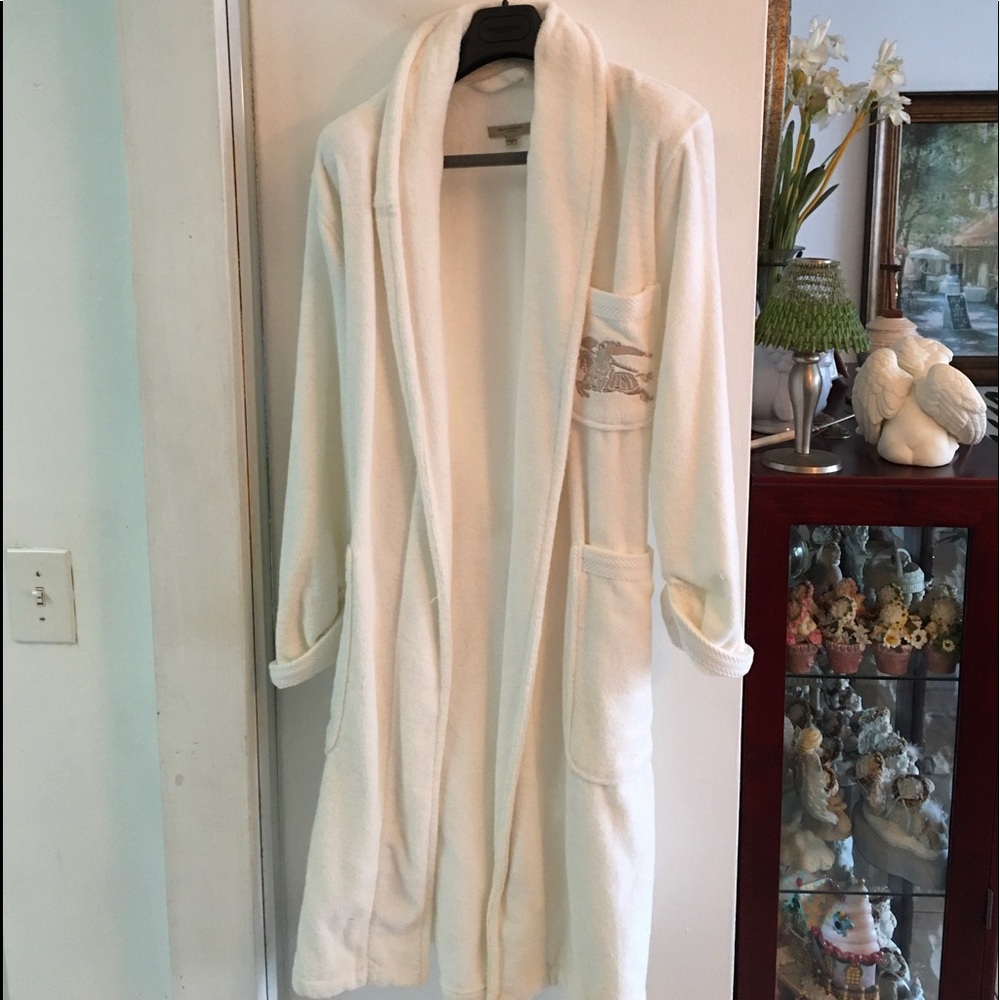 Burburry London Robe - Picture 1 of 6